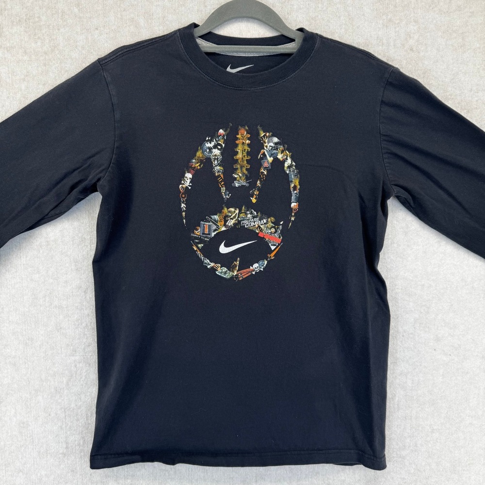 Nike Boys XL Black Prepare For Combat Football Graphic Long Sleeve T-Shirt